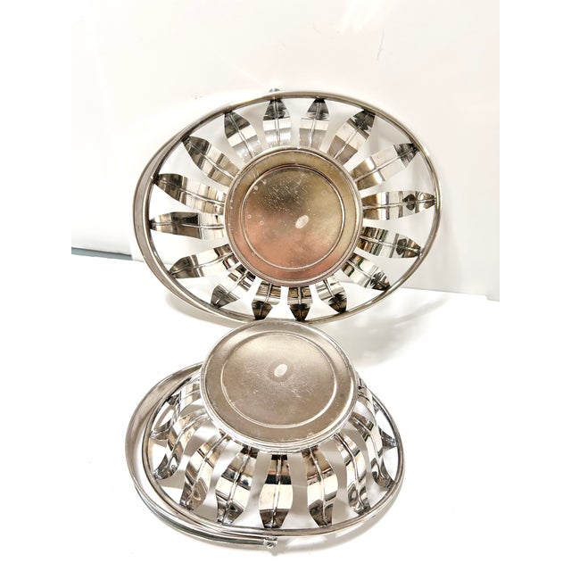 Vintage Silverplate Swing Handle Basket Set – Footed Openwork Serving Baskets – Mid Century Tabletop / Fruit / Bread Display For Sale - Image 10 of 10