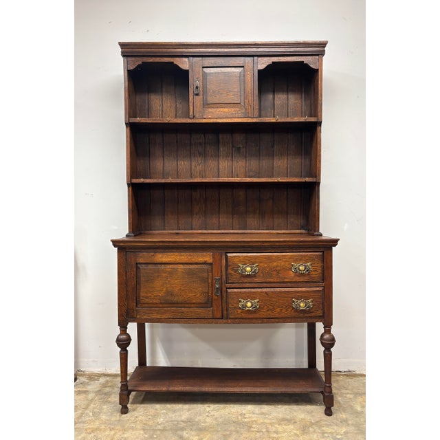 There is something unmistakably Welsh about a dresser like this. More than a piece of furniture, the kitchen dresser was...