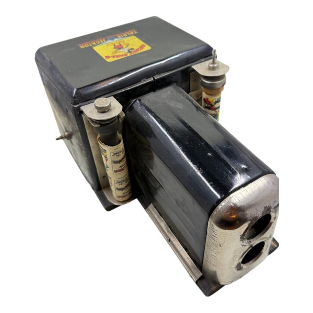 Rare 1930s Vintage Disney Mickey Mouse “Talkie Jecktor” Toy Film Projector & Phonograph For Sale