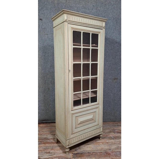 Early 20th Century Louis XVI Lacquered One-Door Display Cabinet For Sale - Image 9 of 10