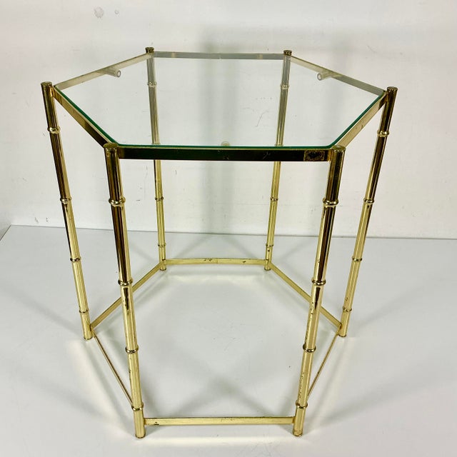 1970s Vintage Boho Chic Coastal Hollywood Regency Faux Bamboo Metal Drinks Table. For Sale - Image 11 of 12