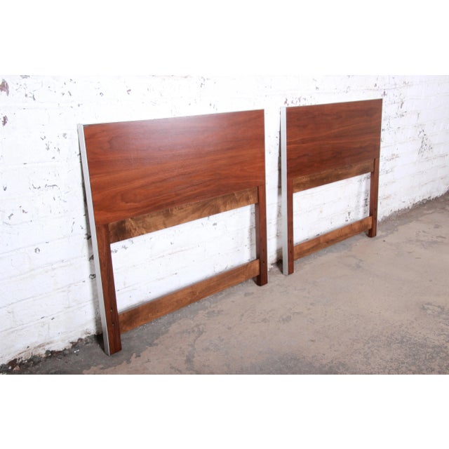 Mid-Century Modern Paul McCobb for Calvin Mid-Century Modern Walnut Twin Headboards, Pair For Sale - Image 3 of 7