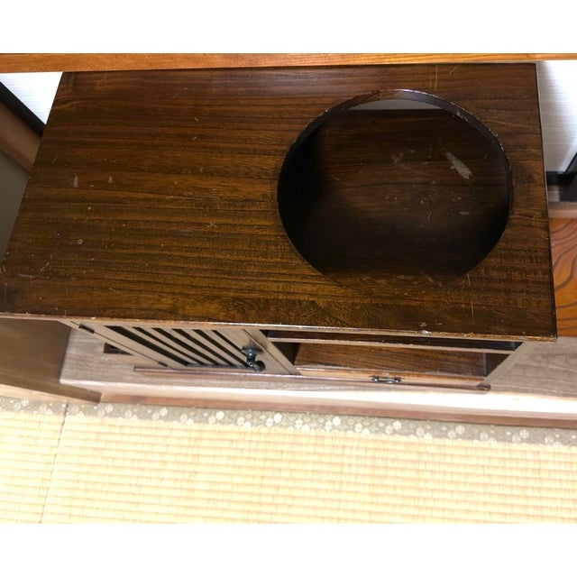 Japanese Mid-Century Japanese Zelkova (Keyaki)＆Paulownia Bar Cart / Tea Wagon For Sale - Image 3 of 14