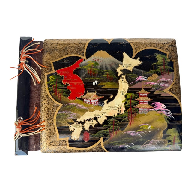 Vimtage Asian Abalone and Wood Laquered Photo Album For Sale