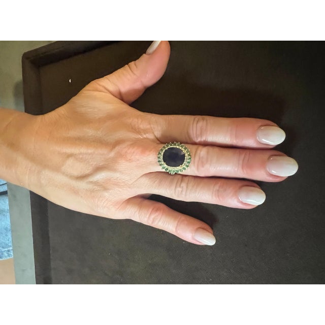 Gemstone Bochic “Orient” Vintage Diamond, Blue Sapphire & Emerald Ring Set In 18K Gold & For Sale - Image 7 of 10