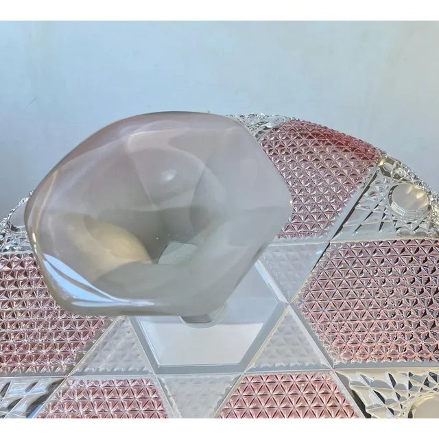 Vintage Pedestal Cake Stand in Pink & Clear Crystal, 1970s For Sale - Image 3 of 8