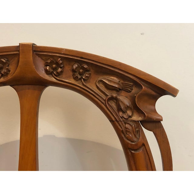 Early 20th Century Set of 4 cherry wood chairs decorated with flowers and plants. For Sale - Image 9 of 12