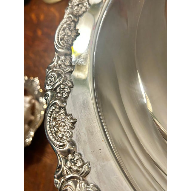 1970s Vintage Oneida “Du Maurier” 15” Silverplate Pedestal Punch Bowl or Centerpiece Bowl For Sale - Image 5 of 10