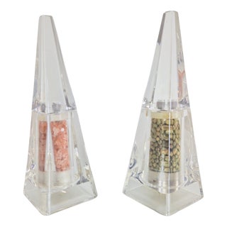 Postmodern Acrylic Pyramid Salt and Pepper Mills by Wayne Husted for Blenko Grainware Co., 1980s, Set of 2 For Sale