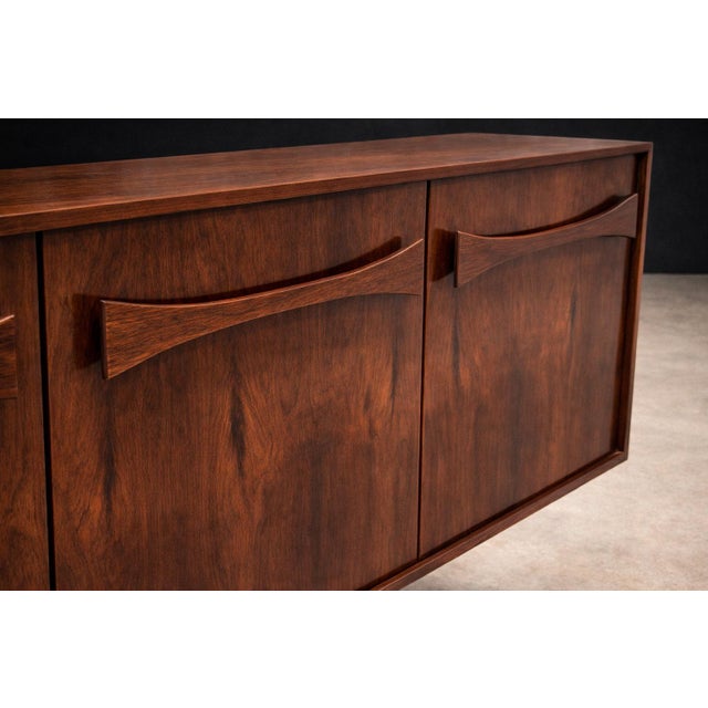 Brazilian Modern Rosewood Credenza With Bow Design by Novo Rumo, Brazil, 1960s For Sale - Image 14 of 14