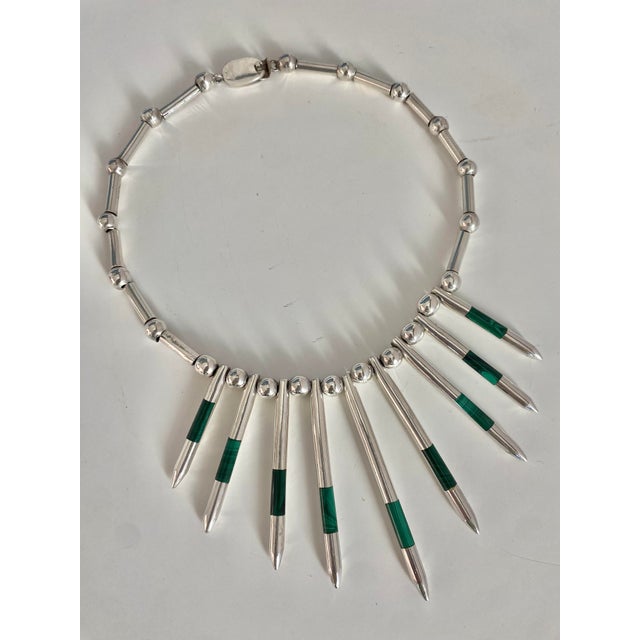 Taxco Sterling Silver + Malachite Modernist Necklace, Mexico 1970s For Sale - Image 10 of 13