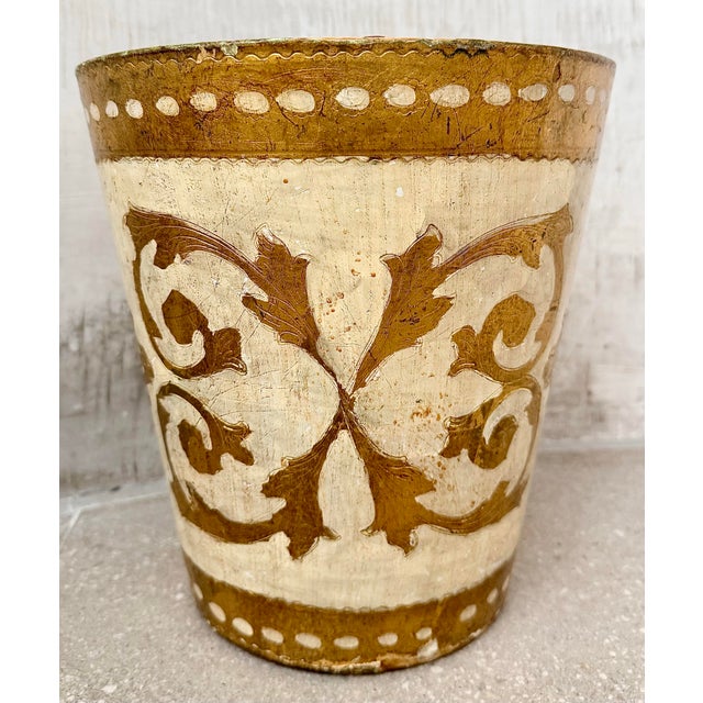 Vintage Italian Florentine Waste Basket, Bin in Antique White and Gold in the Hollywood Regency Style For Sale - Image 12 of 12