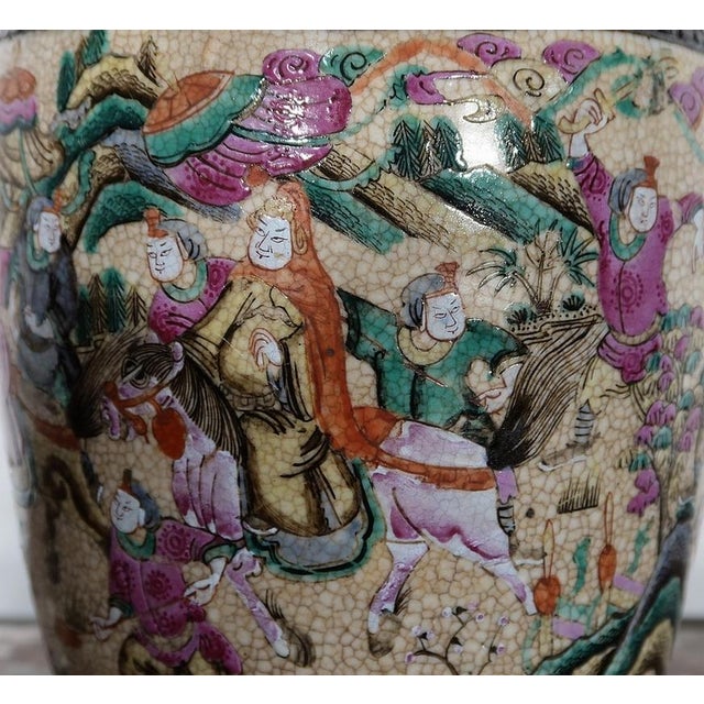 Chinese Porcelain Vases For Sale - Image 12 of 18