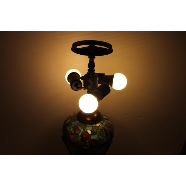 Gorgeous Tiffany-Style Art Nouveau Lamp With Bronze Base For Sale - Image 13 of 18