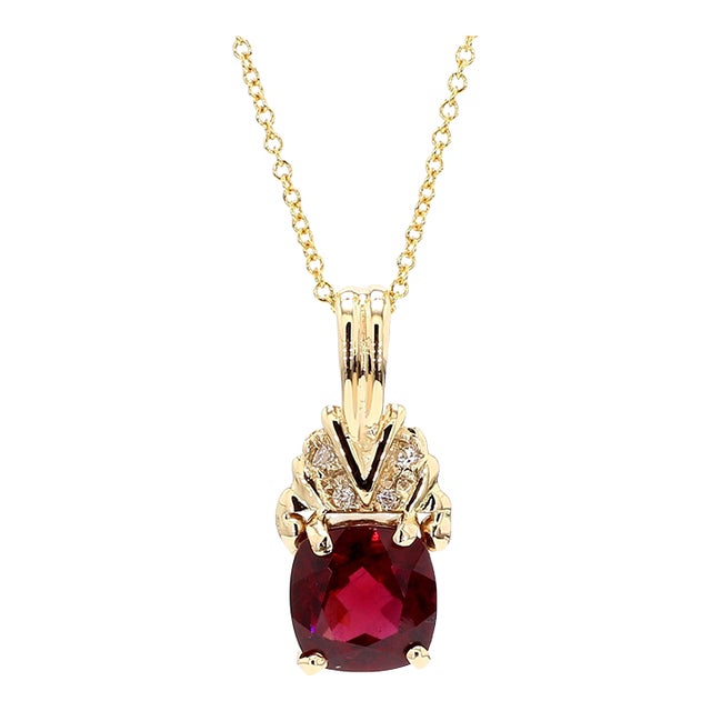 4.02 Carat Cushion Rhodolite Garnet 14k Gold Solitaire Pendant For Sale