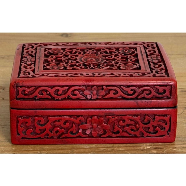 Vintage Chinoiserie Carved Wood Lidded Box For Sale - Image 4 of 9