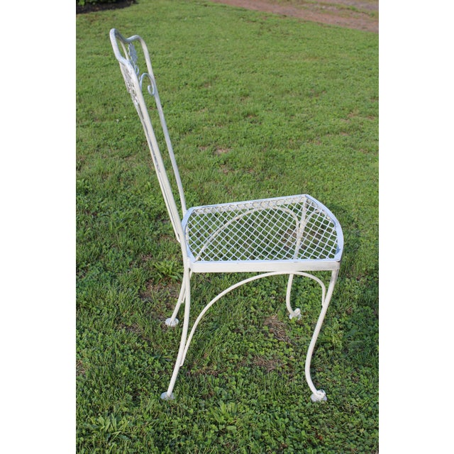 Vintage Lee L. Woodard & Sons Wrought Iron White Patio Set—A Table and Four Chairs For Sale - Image 6 of 18