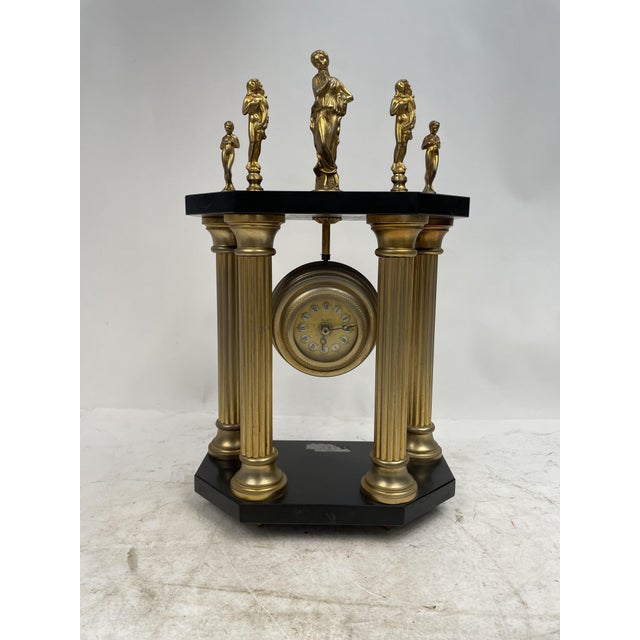 Beautiful 1920s Liberty watch Made in Italy, made of golden metal, very elegant and refined. Excellent furnishing object