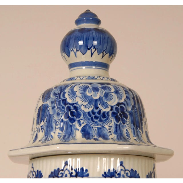 Blue and White Chinoiserie Earthenware Lidded Vases from Royal Delft, 1940s, Set of 2 For Sale - Image 4 of 16