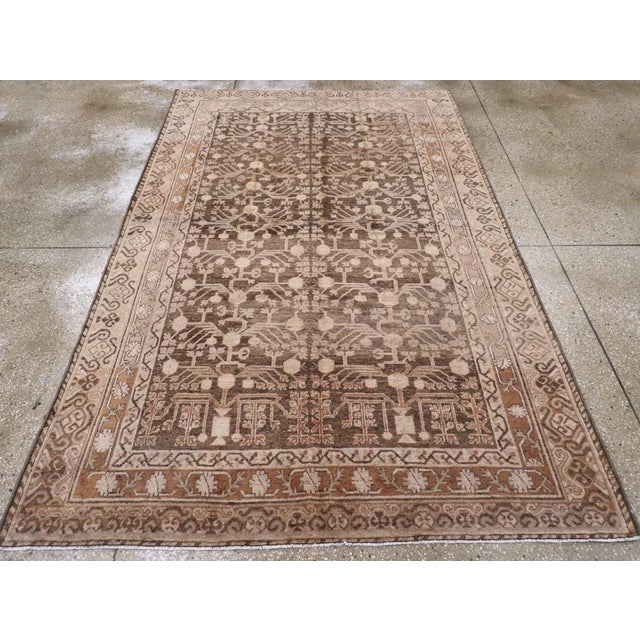 1940s Doris Leslie Blau Vintage Khotan Floral Soft Beige Rug East Turkestan For Sale - Image 5 of 10