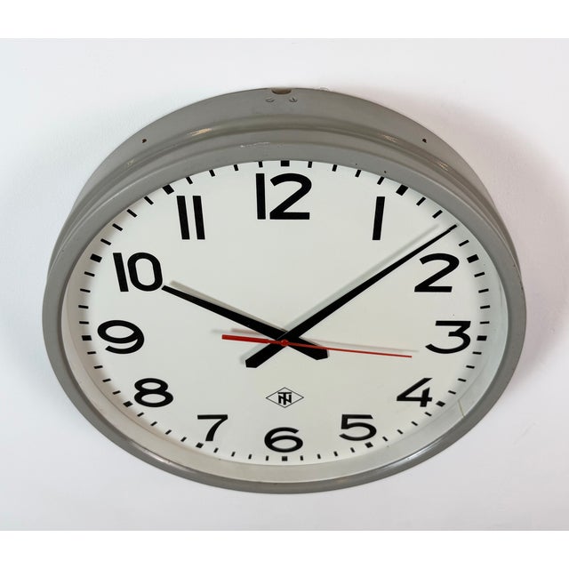 Large Vintage Industrial Wall Clock from TN, 1960s For Sale - Image 4 of 16