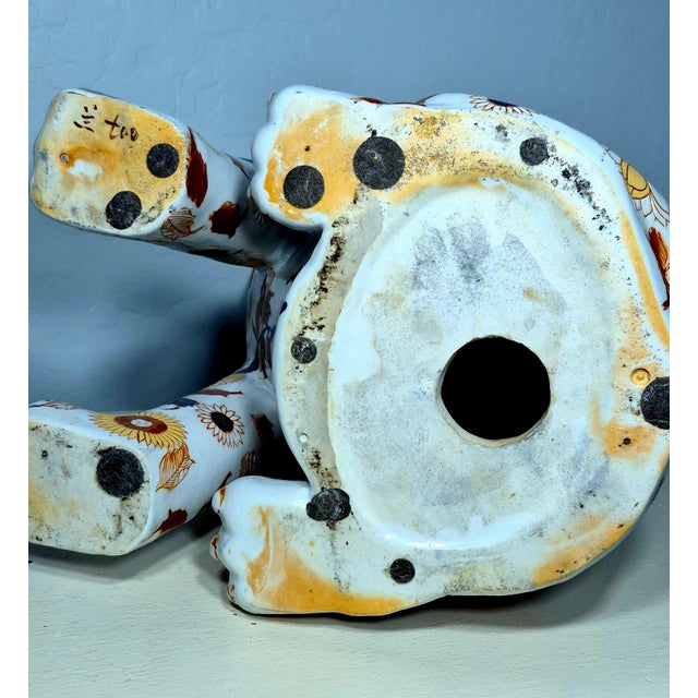 1980s Oversized 19" San Tao Fang Imari Foo Dog Floor Guardian Statues - A Pair For Sale - Image 10 of 11