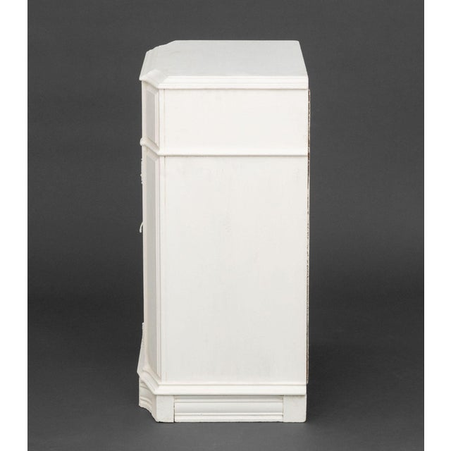 Modern White Painted Wood Cabinet For Sale In New York - Image 6 of 8