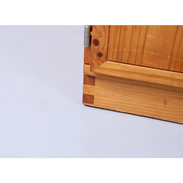 Beige Small Sideboard in Pinewood attributed to Ate van Apeldoorn for Houtwerk Hattem, 1960s For Sale - Image 8 of 17