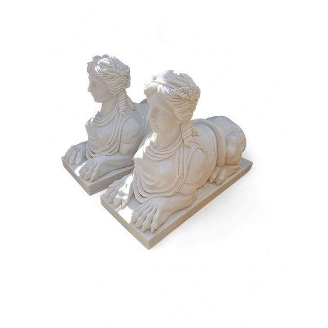 Egyptian Sphinx Sculptures in White Marble, Italy, 20th Century, Set of 2 For Sale - Image 4 of 10
