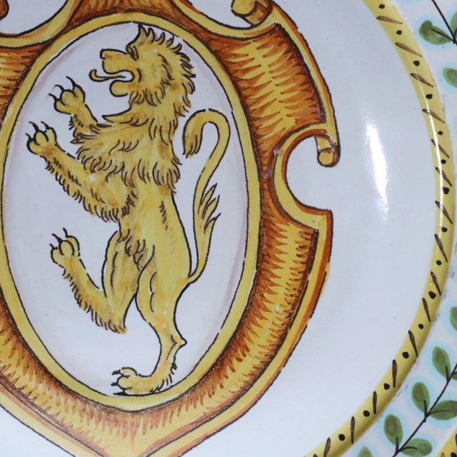 White 1960s Italian Macchiavelli Rucellai and Davanzati Crest Plates Signed and Numbered - Set of 3 For Sale - Image 8 of 9