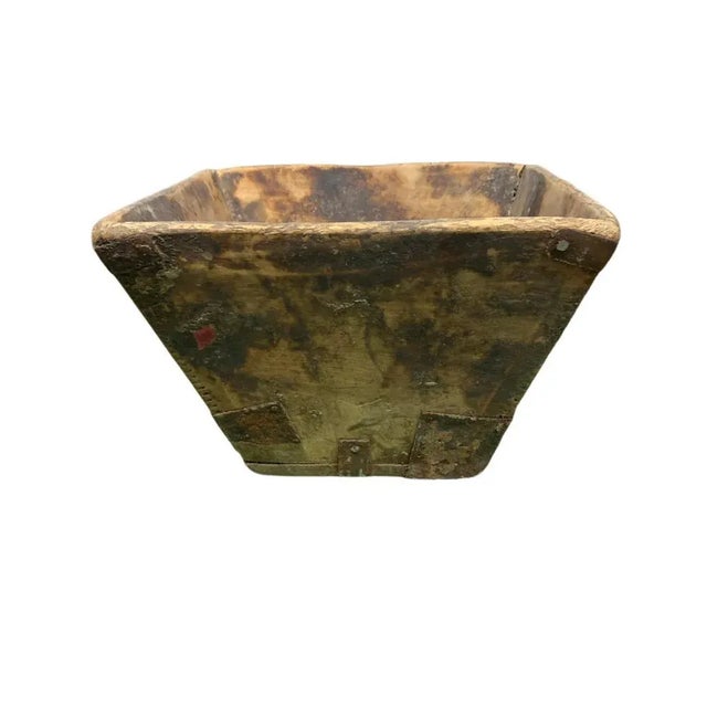 Originally used in the countryside of China to carry and measure rice. A distressed finish, its wonderful rustic patina...