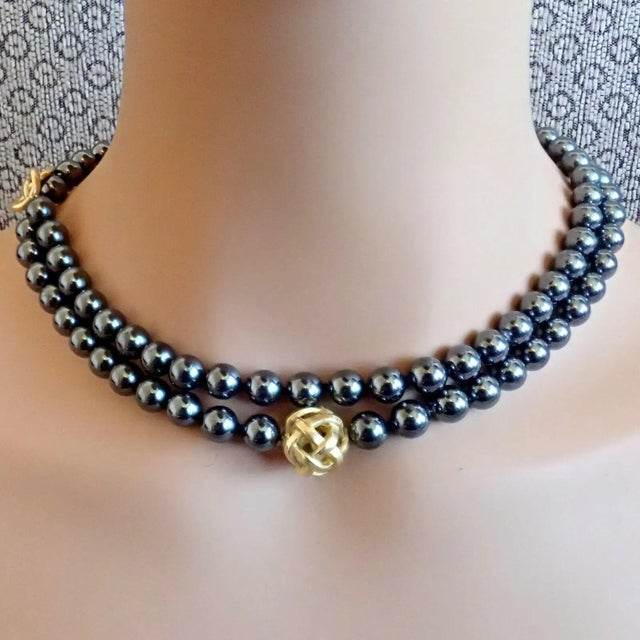 Black 1980s Angela Cummings Hematite Bead Yellow Gold Necklace For Sale - Image 8 of 9