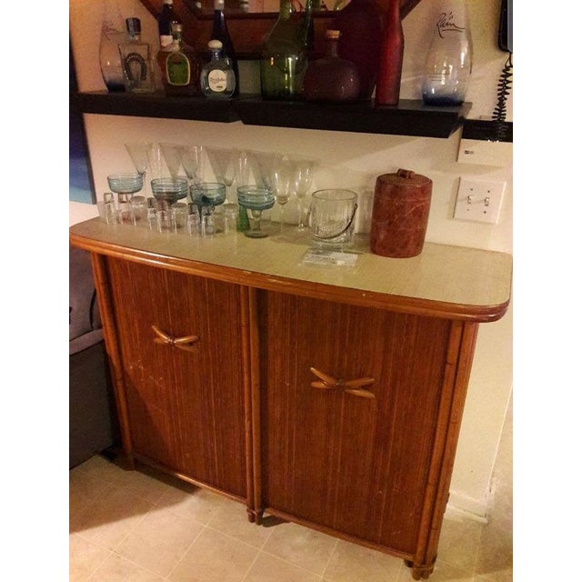 Wood 1950s Heywood-Wakefield MCM Hawaiian Mobile Cocktail Bar For Sale - Image 7 of 10