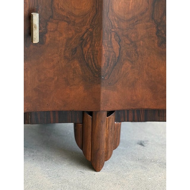 Brown 1940s Art Deco Ash Burl Veneer Vanity For Sale - Image 8 of 16