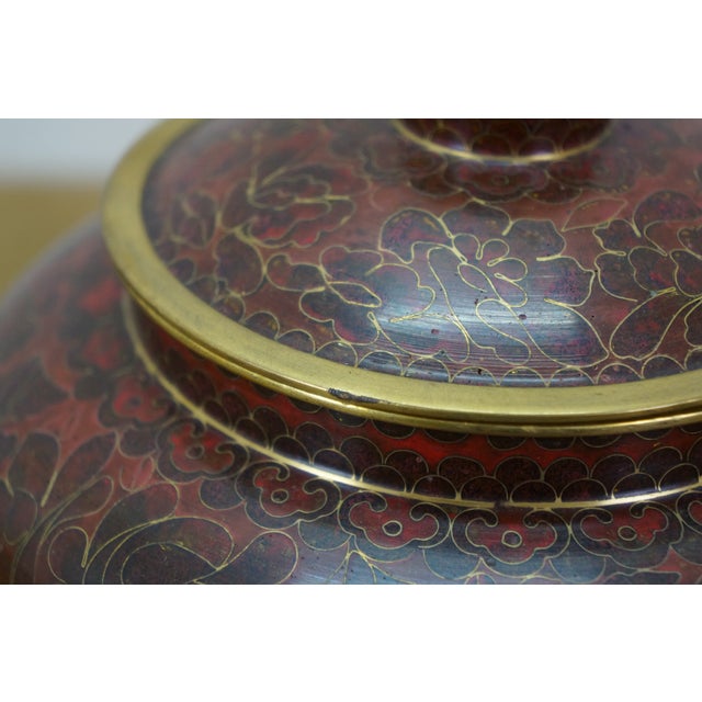 Vintage Chinese Cloisonne Enameled Oxblood Ginger Jar Mantel Urn For Sale - Image 13 of 14