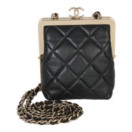 Example of Crossbody Bags