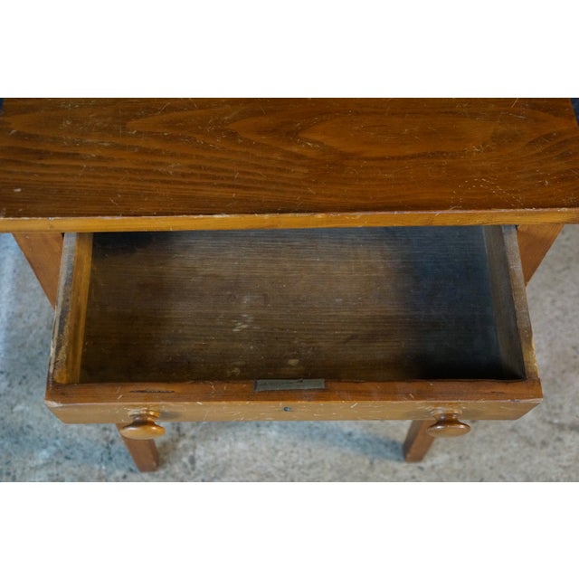 Antique Early American Sheraton Style Oak Farmhouse Side Work Table W/ Drawer For Sale - Image 11 of 15