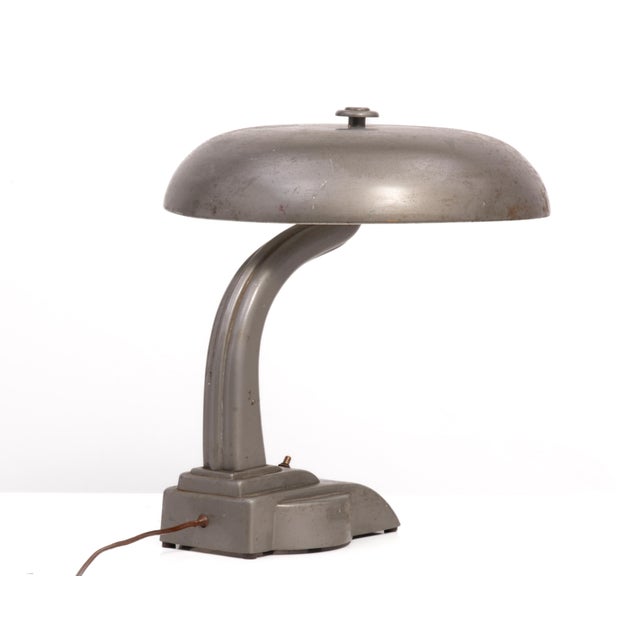 Art Deco Art Specialty Co Flexo Banker Desk Lamp Flying Saucer Shade Fluorescent Bulb Art Deco Industrial Dazor For Sale - Image 3 of 16