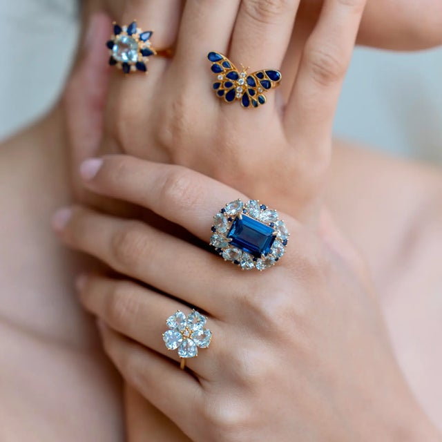 Nina Zhou Jewelry Nina Zhou London Blue Topaz Aquamarine Sapphire Cocktail Ring in 14k Yellow Gold, size 5 For Sale - Image 4 of 12