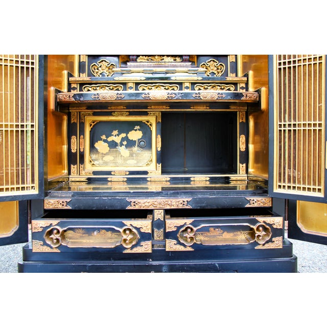 Monumental 19th Century Japanese Black Lacquer And Giltwood
