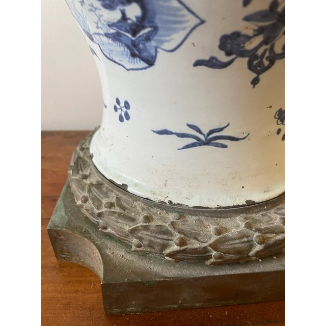 Early 20th Century Chinese White & Blue Vase For Sale In New York - Image 6 of 9