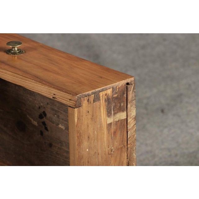 Small Louis XVI Style Writing Desk or Side Table in Walnut, 1780s For Sale - Image 6 of 18