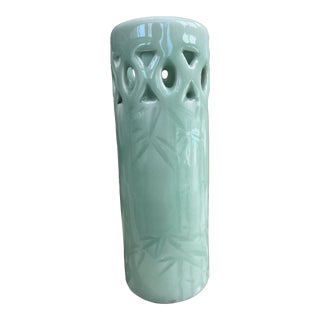 Late 19th Century Chinese Celadon Glazed Porcelain Vase For Sale