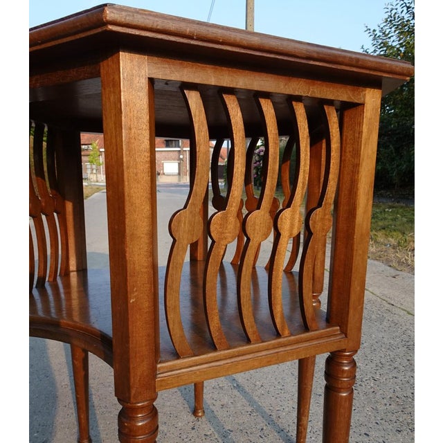 Contemporary Vintage Art Deco Table in Swirled Walnut, 1930s For Sale - Image 3 of 18