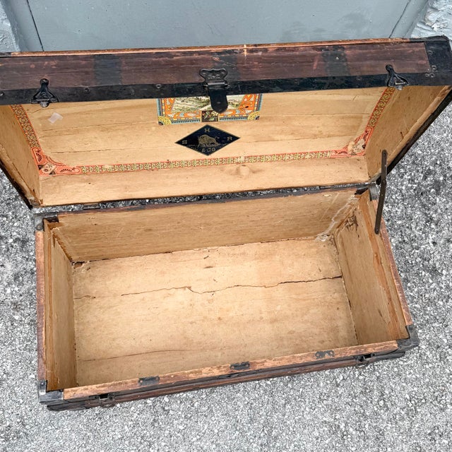 Paper Late 19th Century SHR Trade Co Wooden Barrel-Top Steamer Trunk For Sale - Image 7 of 9