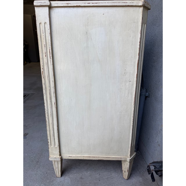 Gustavian or Swedish Creme Painted Distressed Dresser Console Table Circa 1920s For Sale - Image 4 of 11