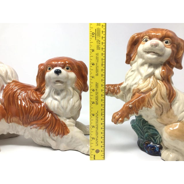 Vintage Staffordshire Style Lifesize Majolica Cavalier King Spaniel Ceramic Dog Figurines - Set of 2 For Sale - Image 9 of 10