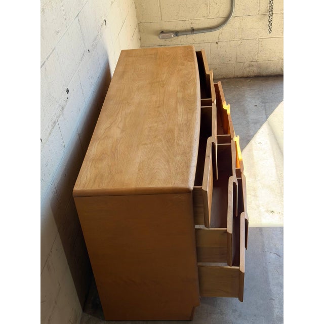 Heywood-Wakefield Heywood Wakefield Maple Lowboy Wooden Dresser Chest of Drawers Mid-Century Modern 1950s For Sale - Image 4 of 13