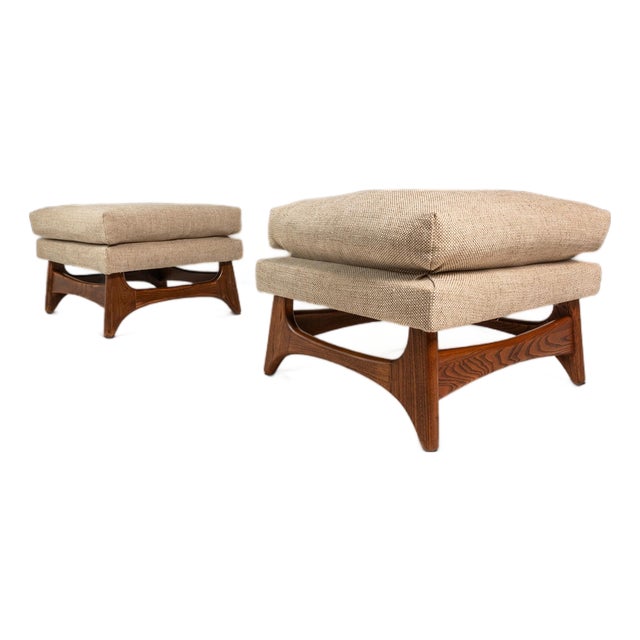 Set of Two (2) Restored Mid-Century Modern Ottomans / Footstools in Oak in the Manner of Adrian Pearsall, Usa, C. 1960s For Sale