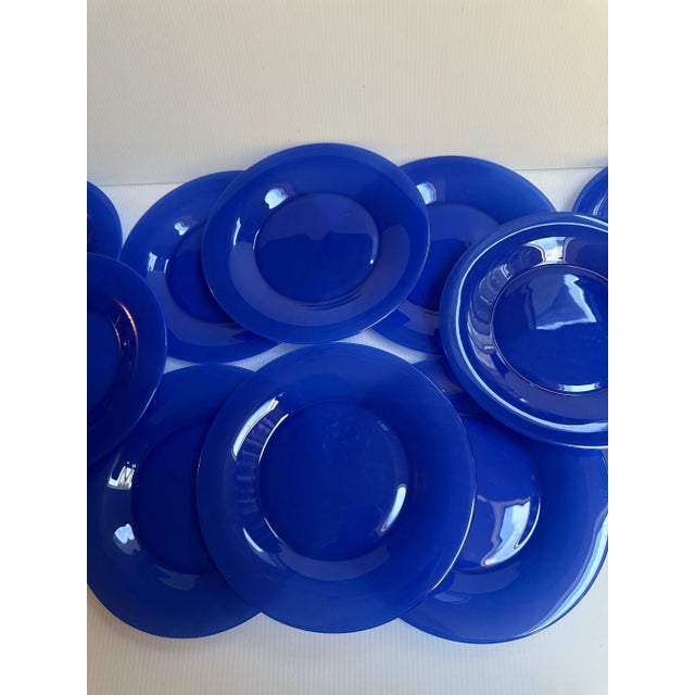 Vintage Mid-Century Modern Arcoroc France Luncheon Plates in Cobalt Blue Color- Set of 12 For Sale - Image 10 of 10